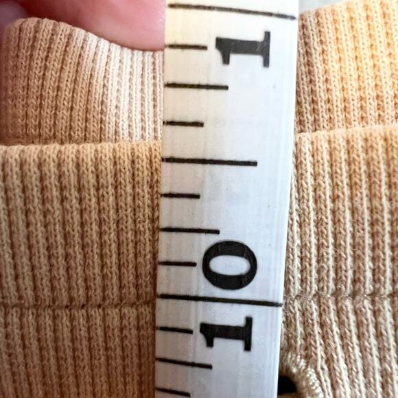 Lululemon Scuba High-Rise Joggers tan Trench sweatpants Athleisure neutral gym 4 - Picture 9 of 11